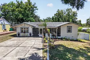 422 W 11th Ave, Mount Dora, FL 32757 - Photo 2