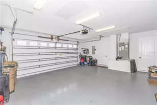 36751 Barrington Dr, Eustis, FL 32736 - Photo 10