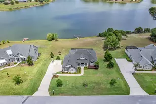 36751 Barrington Dr, Eustis, FL 32736 - Photo 1