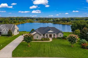 36751 Barrington Dr, Eustis, FL 32736 - Photo 2