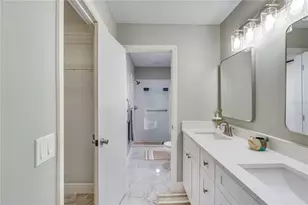 17654 SE 93rd Butler Ct, The Villages, FL 32162 - Photo 18