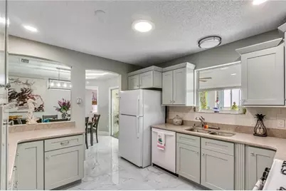 17654 SE 93rd Butler Court, The Villages, FL 32162 - Photo 12