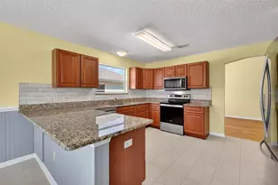 3017 Batally Ct, The Villages, FL 32162 - Photo 6