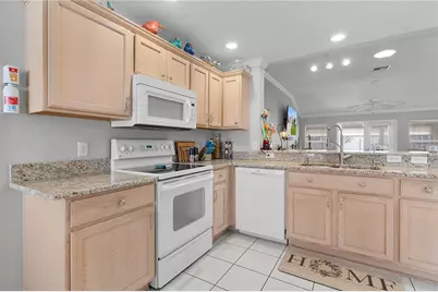 16689 SE 78th Live Oak Avenue, The Villages, FL 32162 - Photo 12