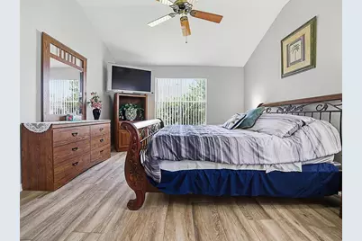 820 Cortez Avenue, The Villages, FL 32159 - Photo 18