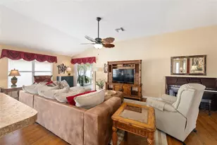 1089 Berg Ct, The Villages, FL 32162 - Photo 12