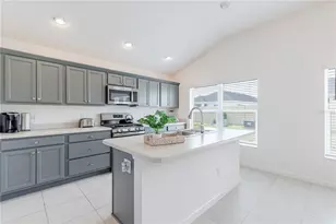 805 Hubbard Loop, The Villages, FL 32163 - Photo 14