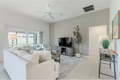 805 Hubbard Loop, The Villages, FL 32163 - Photo 6