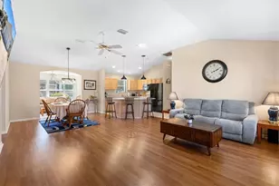 1910 Augustine Dr, The Villages, FL 32159 - Photo 4