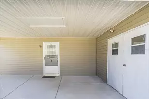 1114 Paradise Dr, Lady Lake, FL 32159 - Photo 30