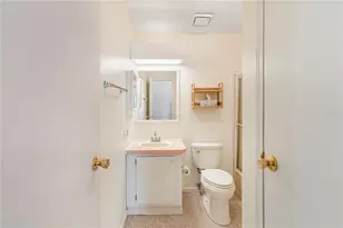 1114 Paradise Dr, Lady Lake, FL 32159 - Photo 20