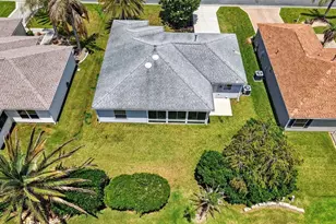 1060 Golden Grove Dr, The Villages, FL 32162 - Photo 34