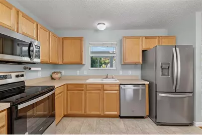1060 Golden Grove Drive, The Villages, FL 32162 - Photo 4