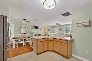 1060 Golden Grove Dr, The Villages, FL 32162 - Photo 10