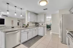 1852 Vale Dr, Clermont, FL 34711 - Photo 14