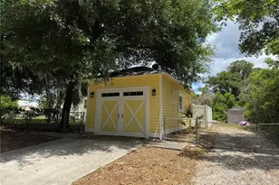 708 E Lemon Ave, Eustis, FL 32726 - Photo 50
