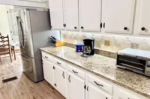 708 E Lemon Ave, Eustis, FL 32726 - Photo 20