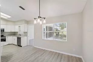 27211 Racquet Cir, Leesburg, FL 34748 - Photo 10