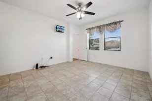 9131 Chandler Dr, Groveland, FL 34736 - Photo 22