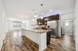 9131 Chandler Dr, Groveland, FL 34736 - Photo 14