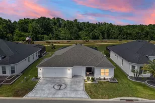 6857 Baysinger Path, The Villages, FL 34762 - Photo 4