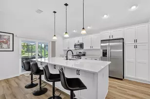 6857 Baysinger Path, The Villages, FL 34762 - Photo 8