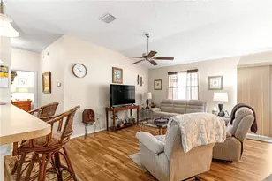16922 SE 81st Charlesfort Ave, The Villages, FL 32162 - Photo 14