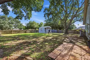 1008 Chateau Cir, Minneola, FL 34715 - Photo 26