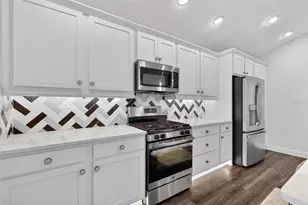 912 Trifu Ter, The Villages, FL 32163 - Photo 6