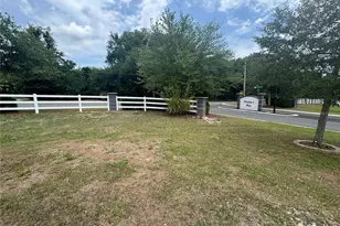 906 Chestnut Dr, Fruitland Park, FL 34731 - Photo 26