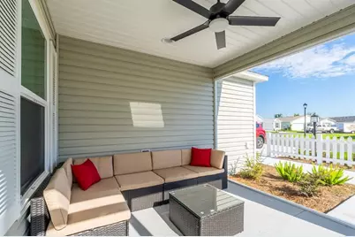 722 Joseph Way, The Villages, FL 34762 - Photo 4