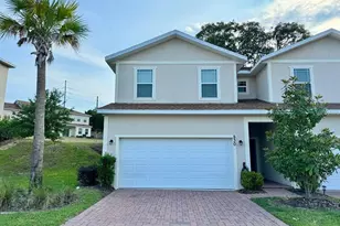 930 Lakefront Village Dr, Clermont, FL 34711 - Photo 2