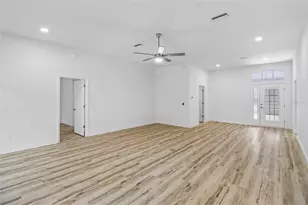 207 Desota Ct, The Villages, FL 32159 - Photo 6
