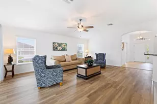 4106 Victory Dr, The Villages, FL 32163 - Photo 6
