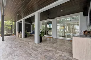 1216 Hull Island Dr, Oakland, FL 34787 - Photo 16
