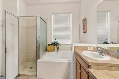 112 Flame Vine Way, Groveland, FL 34736 - Photo 20