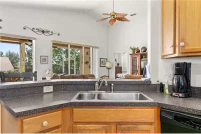 112 Flame Vine Way, Groveland, FL 34736 - Photo 14