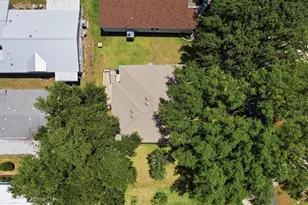 1033 Aloha Way, Lady Lake, FL 32159 - Photo 32