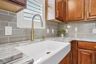 10199 Mainsail Dr, Oxford, FL 34484 - Photo 20