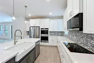 8409 Vivaro Isle Way, Windermere, FL 34786 - Photo 32