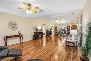 447 Foster Pl, The Villages, FL 32162 - Photo 4