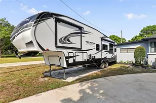 32739 Lake Eustis Dr, Tavares, FL 32778 - Photo 78