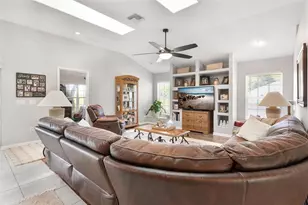 1027 Urico Golf Rd, Lady Lake, FL 32159 - Photo 6