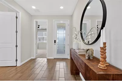 3710 Malad Way, Tavares, FL 32778 - Photo 4