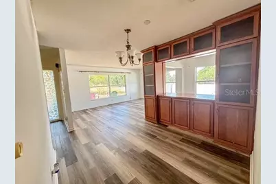 121 E Pine St, Howey in the Hills, FL 34737 - Photo 4
