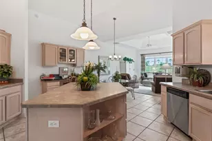 8755 SE 177th Grassmere St, The Villages, FL 32162 - Photo 10