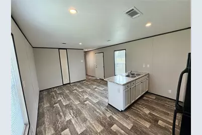 1115 NW 12th Lane, Lake Panasoffkee, FL 33538 - Photo 2