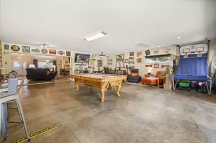 33000 Lakeshore Dr, Tavares, FL 32778 - Photo 10