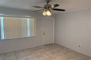 1009 McCormack St, Leesburg, FL 34748 - Photo 4