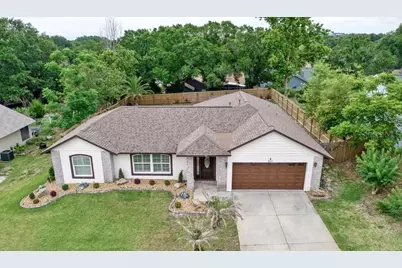 831 Forestwood Dr, Minneola, FL 34715 - Photo 2